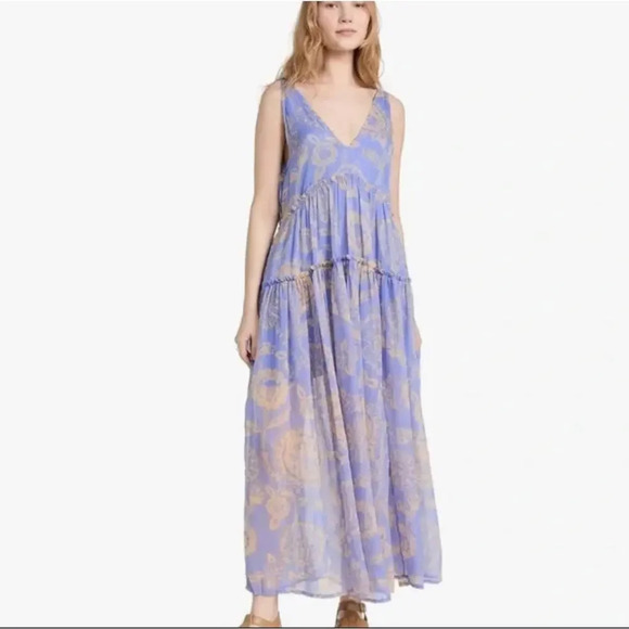 Free People Dresses & Skirts - NWT Free People Maxi Dress Periwinkle floral print size S
